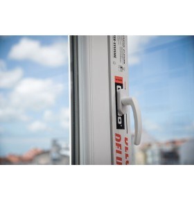 Janela PVC Oscilobatente 88x58 cm com Vidro Duplo | Cando