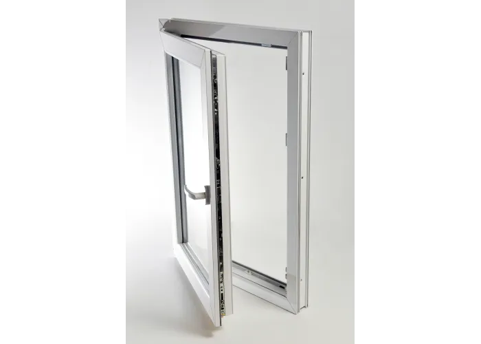 Janela PVC alta qualidade com sistema oscilobatente.