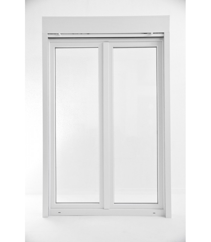 Janela oscilobatente, de sacada em PVC Aluplast, com estore