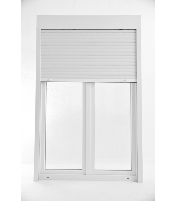 Janela oscilobatente, de sacada em PVC Aluplast, com estore