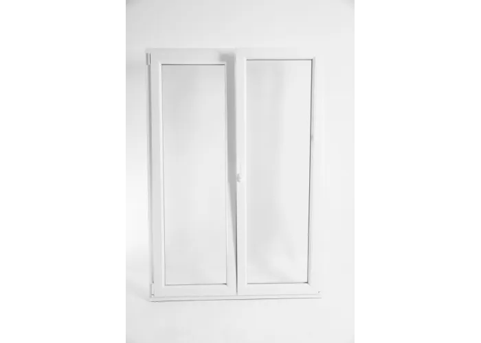 Janela oscilobatente, de sacada em PVC Aluplast, sem estore