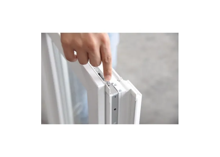 Janela PVC Oscilobatente Por Medida com Estore 2 Folhas Vidro Duplo Aluplast A+