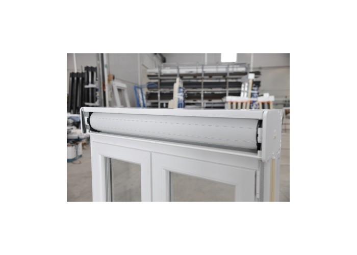 Janela PVC Oscilobatente Direita Por Medida com Estore Vidro Duplo Aluplast A+