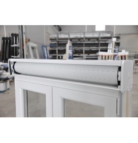 Janela PVC Oscilobatente Esquerda Por Medida com Estore Vidro Duplo Aluplast A+