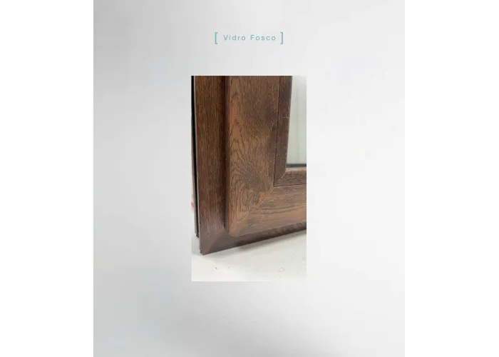 Janela PVC 50x50cm Oscilobatente Direita Nogueira Vidro Duplo Fosco Liso