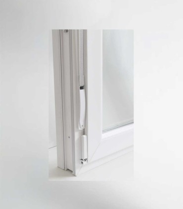 Janela PVC 100x117cm Oscilobatente com Estore Vidro Duplo CANDO