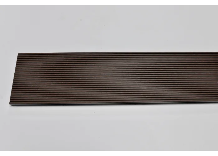 Deck em Compósito Coffee Maciço 220x13x1,8cm | Pavimento Exterior WPC