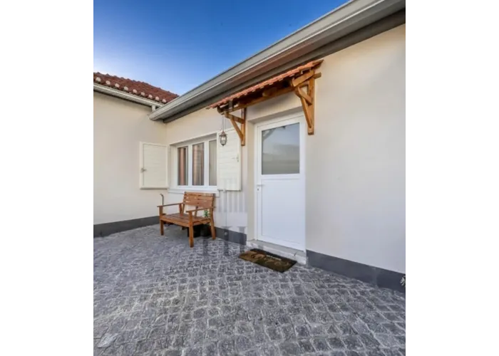 Porta Exterior PVC Meio Vidro Segurança 95x210 Veka 70mm