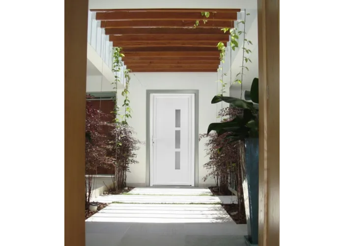 Porta Entrada PVC Manhattan 3 Vidros 90×205 | Veka 70 mm