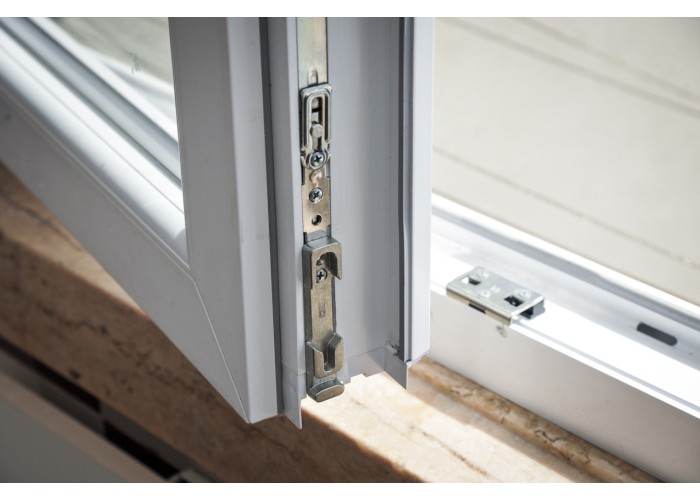 Janela PVC Oscilobatente 140x100 cm com Vidro Duplo | Cando