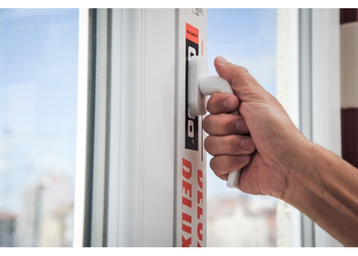 Porta Janela PVC Oscilobatente 140x200 cm com Vidro Duplo | Cando