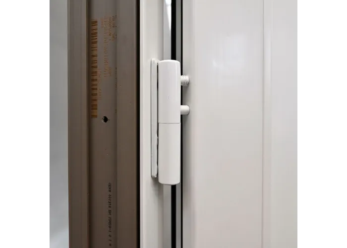 Detalhe da dobradiça 3D minimalista da porta de entrada plus 6 abertura direita