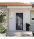 Ambiente casa com a porta de entrada PVC VEKA PLUS 6 por medida Luna bicolor antracite vista do exterior com abertura à direita